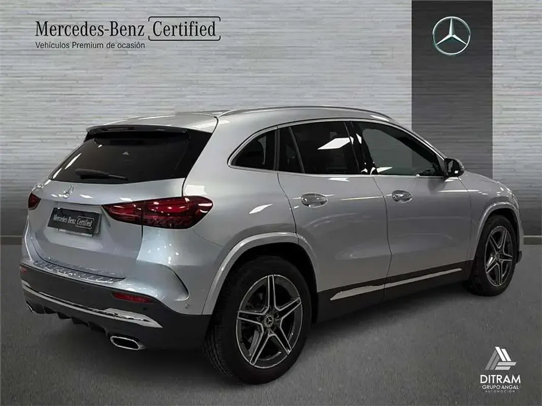Usado Mercedes GLA200 150 CV (110 kW) 2025 SUV