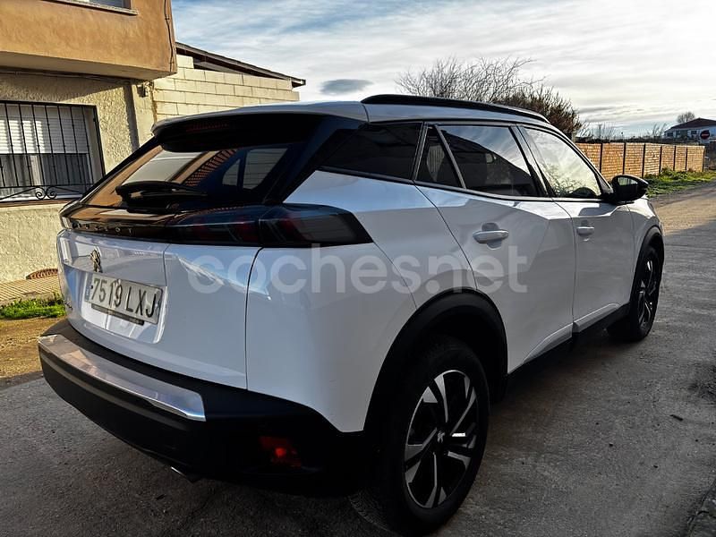 Usado Peugeot 2008 Allure 110 CV (80 kW) 2022 Blanco SUV