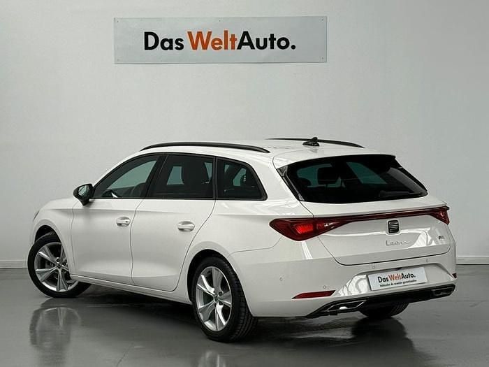 Blanco Usado 2024 Seat Leon ST FR Familiar | 25.900 € (Precio justo) - Imagen 1/4