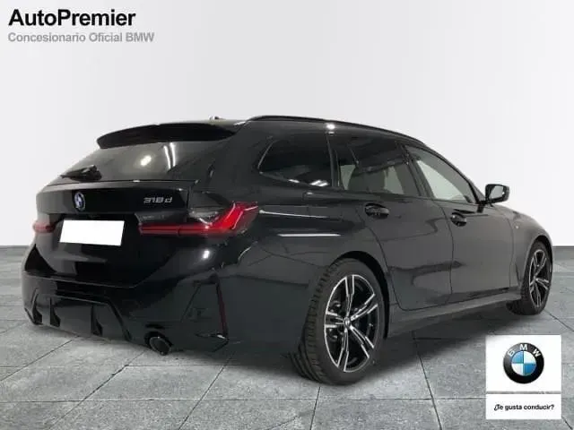 Usado BMW 318 Comfort Edition 150 CV (110 kW) 2024 Negro Familiar