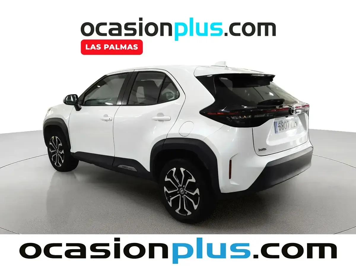 Usado Toyota Yaris Style 125 CV (91 kW) 2022 Blanco Utilitario