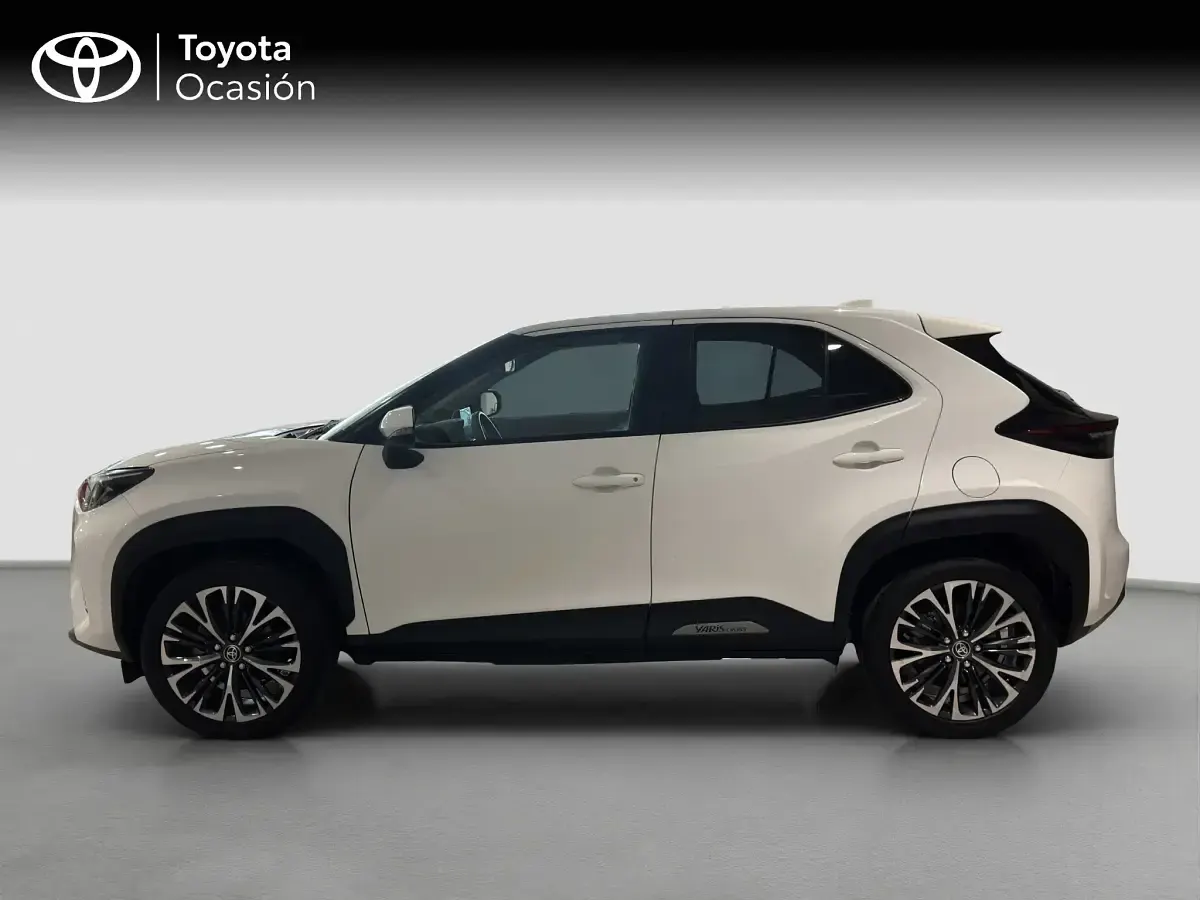 Usado Toyota Yaris Cross Style 116 CV (85 kW) 2022 Blanco SUV