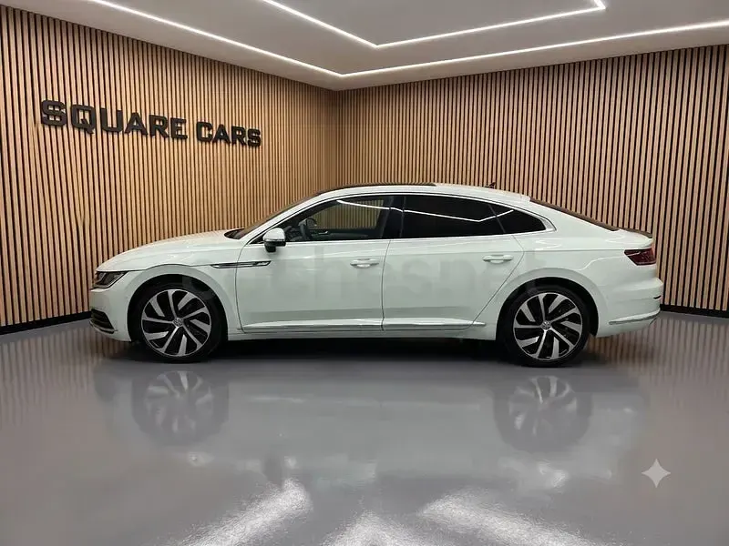 Usado VW Arteon R-line 150 CV (110 kW) 2021 Blanco Berlina