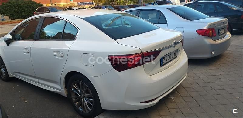 Usado Toyota Avensis Business Edition 143 CV (105 kW) 2017 Blanco Berlina