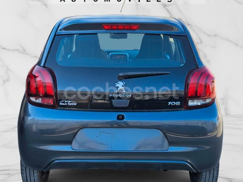 Usado Peugeot 108 82 CV (60 kW) 2016 Gris / plata Berlina
