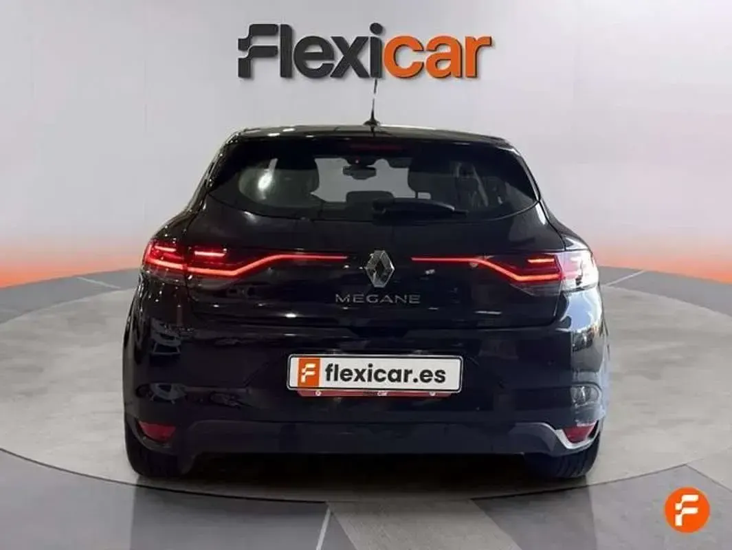 Usado Renault Mégane II Intens 116 CV (85 kW) 2022 Negro Berlina