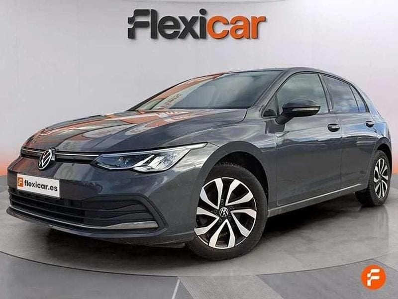 Usado VW Golf VIII 116 CV (85 kW) 2021 Gris Familiar
