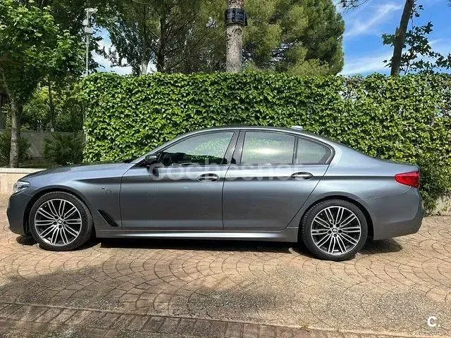 Usado BMW 520 Efficient Dynamics 190 CV (139 kW) 2018 Gris / plata Berlina