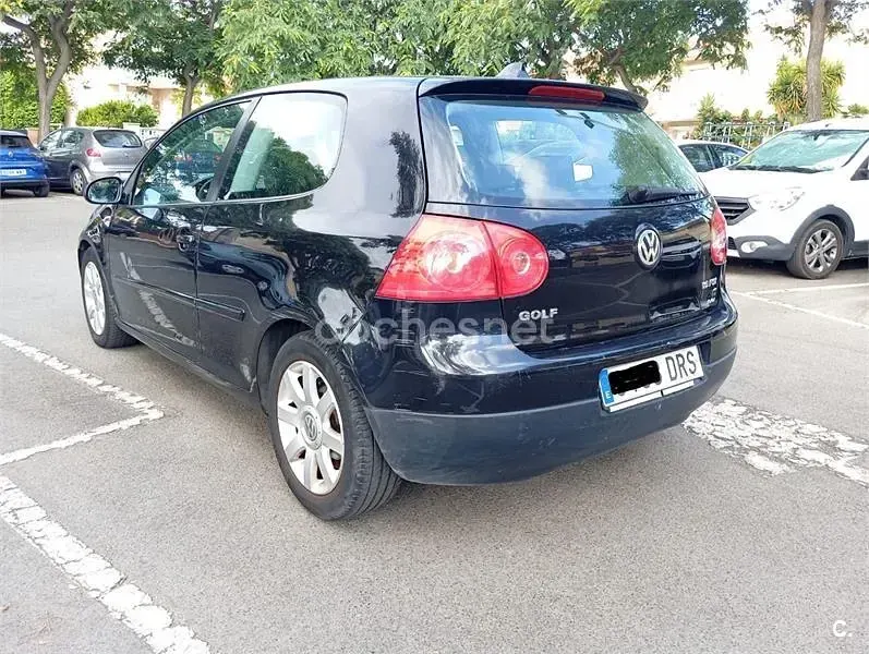 Usado VW Golf IV Highline 115 CV (84 kW) 2005 Negro Berlina