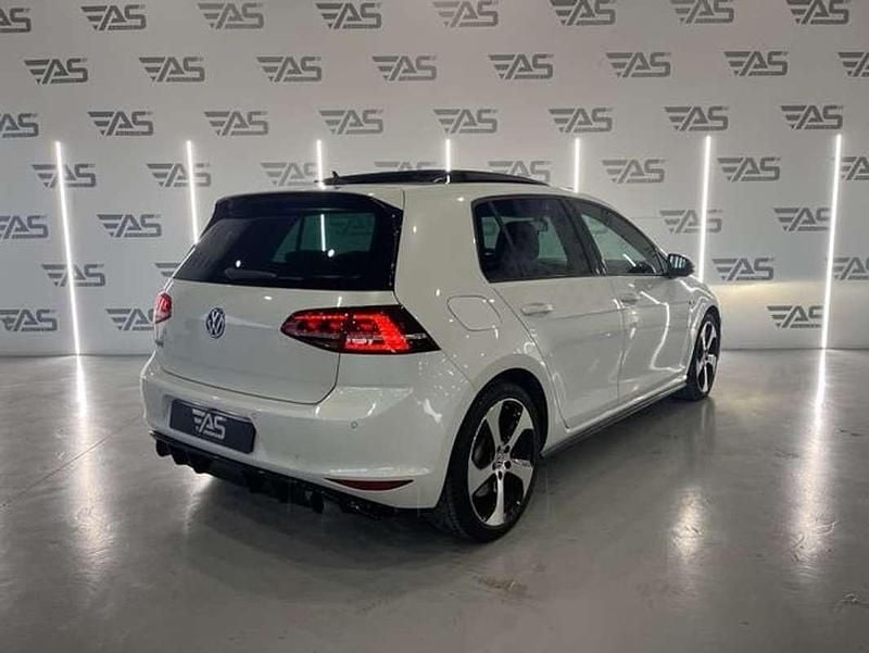 Usado VW Golf VII 230 CV (169 kW) 2014 Blanco Utilitario