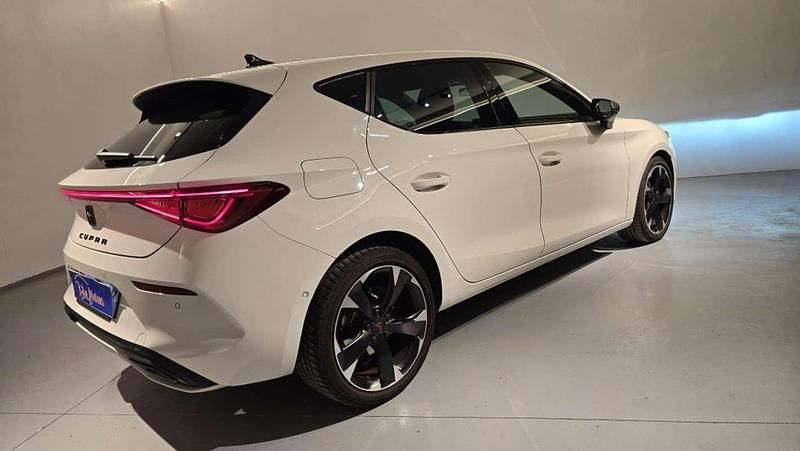 Usado Cupra Leon 150 CV (110 kW) 2023 Blanco Utilitario