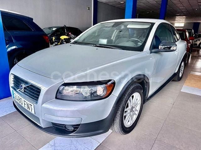 Gris / plata Usado 2007 Volvo C30 Momentum Utilitario | 3790 € (Precio justo) - Imagen 1/4