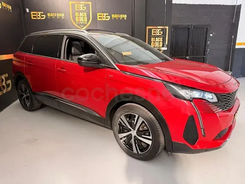 Usado Peugeot 5008 GT 130 CV (95 kW) 2021 Granate SUV