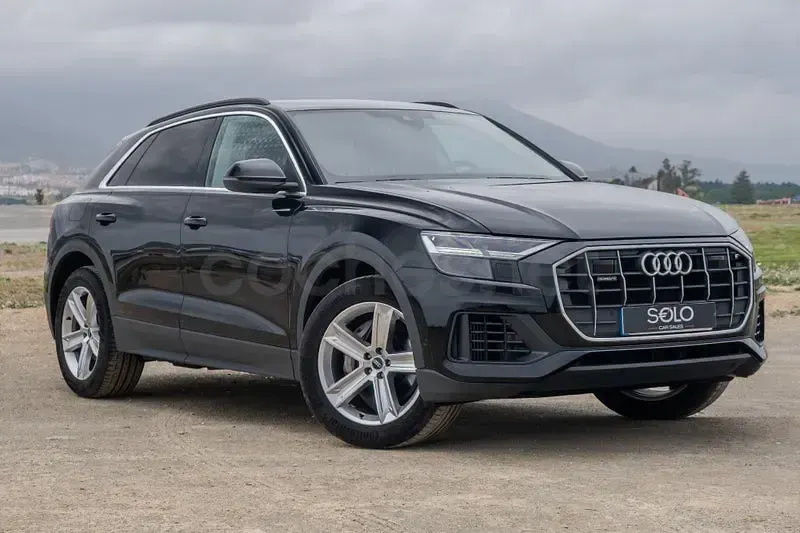 Usado Audi Q8 Ambiente 340 CV (250 kW) 2022 Negro SUV
