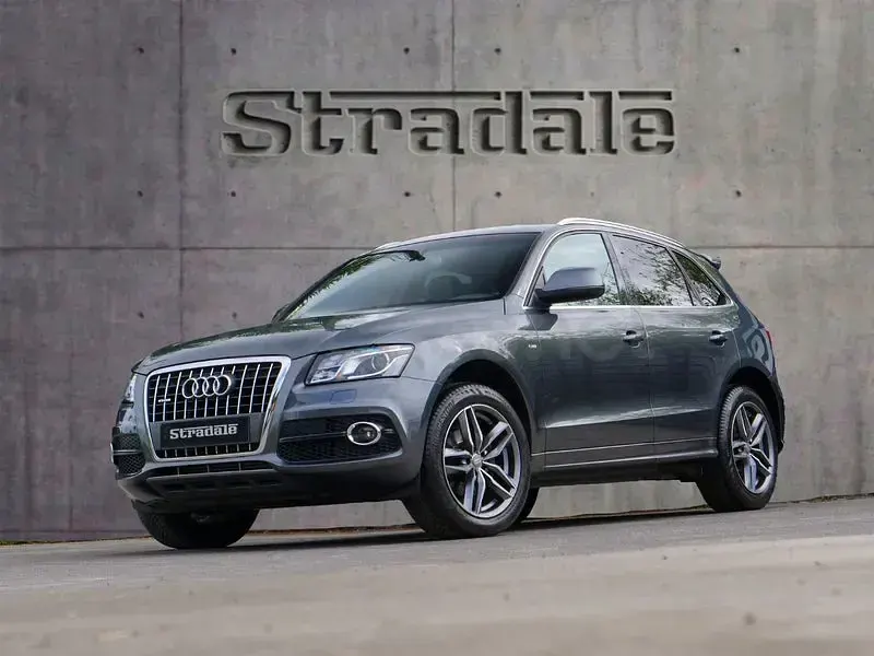 Usado Audi Q5 S-Line 170 CV (125 kW) 2011 Gris / plata SUV