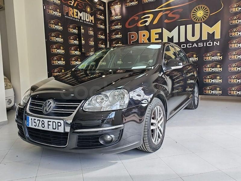 Usado VW Jetta Advance 140 CV (102 kW) 2006 Negro Berlina