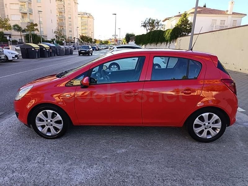 Usado Opel Corsa Enjoy 90 CV (66 kW) 2008 Rojo Utilitario