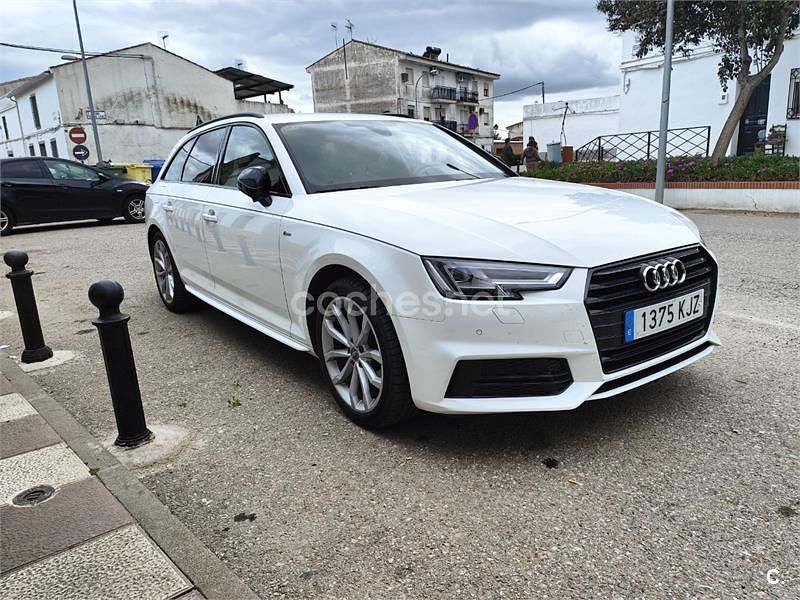 Usado Audi A4 S-Line 150 CV (110 kW) 2018 Blanco Familiar