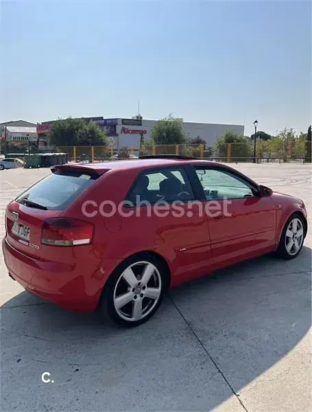 Usado Audi A3 Ambition 140 CV (102 kW) 2005 Rojo Utilitario