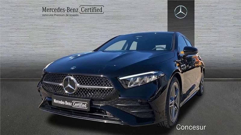 Negro Usado 2024 Mercedes A180 Utilitario | 31.900 € (Precio justo) - Imagen 1/4