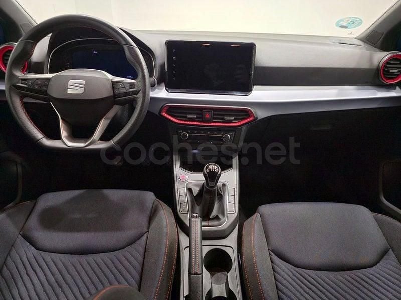 Usado Seat Ibiza FR 115 CV (84 kW) 2025 Azul Utilitario