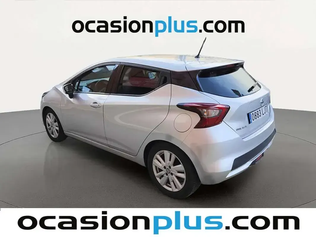 Usado Nissan Micra Acenta 101 CV (74 kW) 2020 Plateado Utilitario