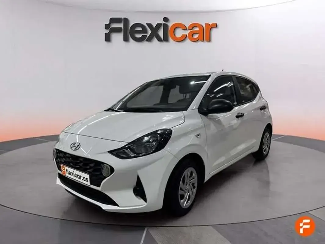 Usado Hyundai i10 67 CV (49 kW) 2021 Blanco Utilitario