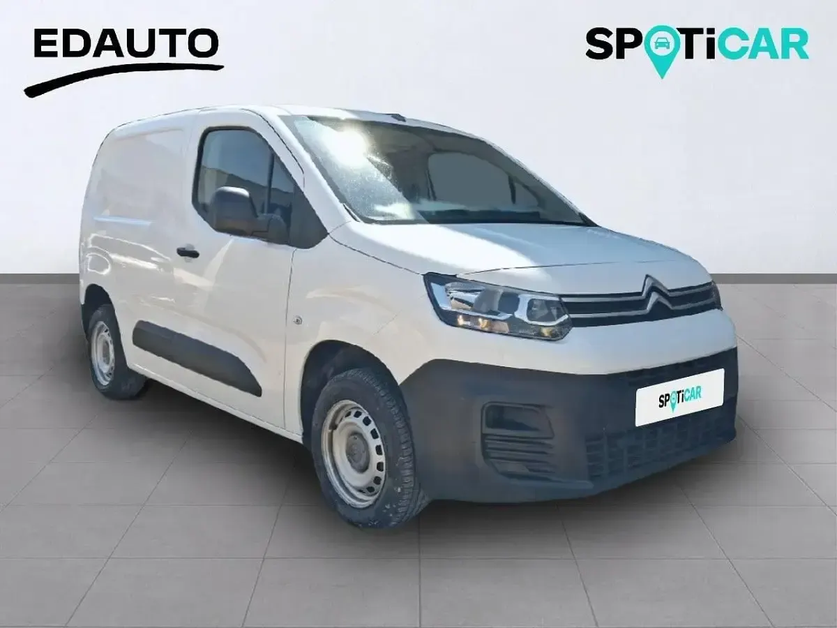 Usado Citroën Berlingo 102 CV (75 kW) 2021 Blanco Monovolumen
