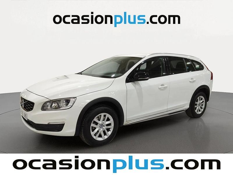 Usado Volvo V60 CC Kinetic 150 CV (110 kW) 2016 Blanco Familiar