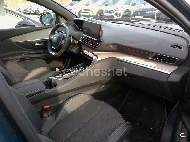 Usado Peugeot 5008 GT 145 CV (106 kW) 2024 Azul Monovolumen