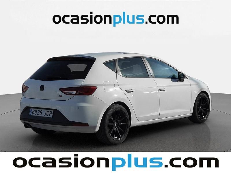 Usado Seat Leon FR 150 CV (110 kW) 2015 Blanco Utilitario