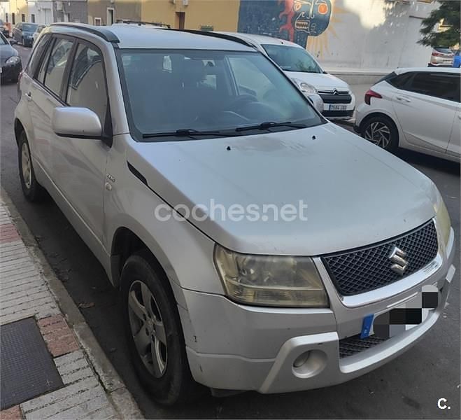 Usado Suzuki Grand Vitara 129 CV (94 kW) 2007 Gris / plata SUV