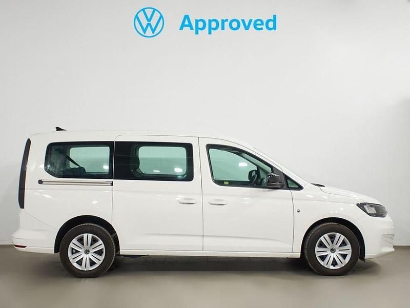 Usado VW Caddy Maxi 102 CV (75 kW) 2024 Blanco candy Monovolumen