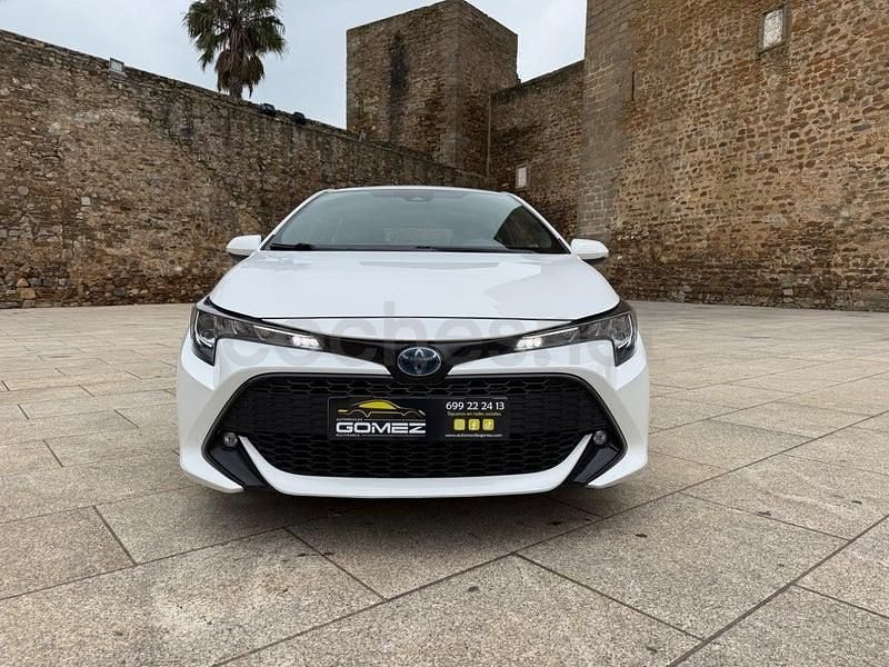Usado Toyota Corolla Style 122 CV (89 kW) 2021 Blanco Berlina