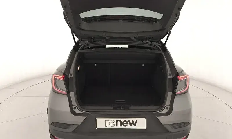 Usado Renault Captur Techno 145 CV (106 kW) 2025 Gris SUV