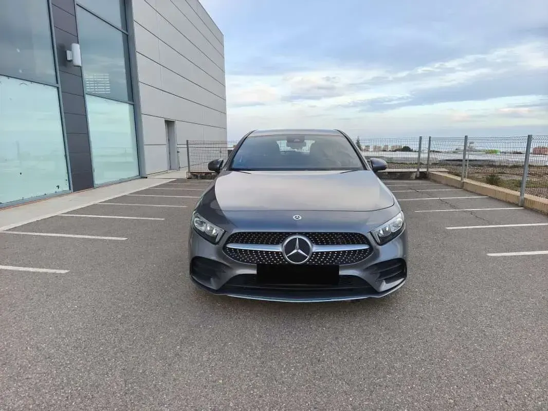 Usado Mercedes A220 190 CV (139 kW) 2021 Gris Utilitario
