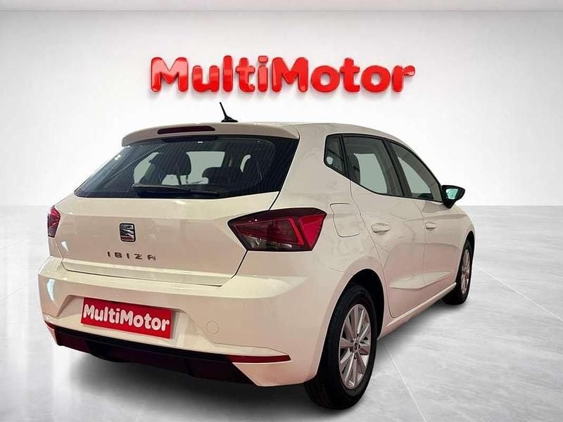 Usado Seat Ibiza Style 116 CV (85 kW) 2022 Blanco Utilitario