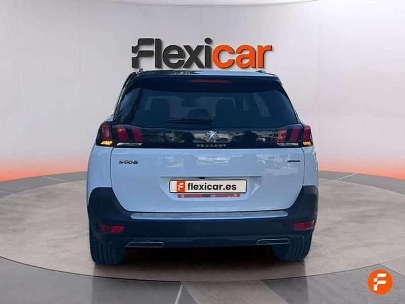 Usado Peugeot 5008 Style 131 CV (96 kW) 2018 Blanco SUV