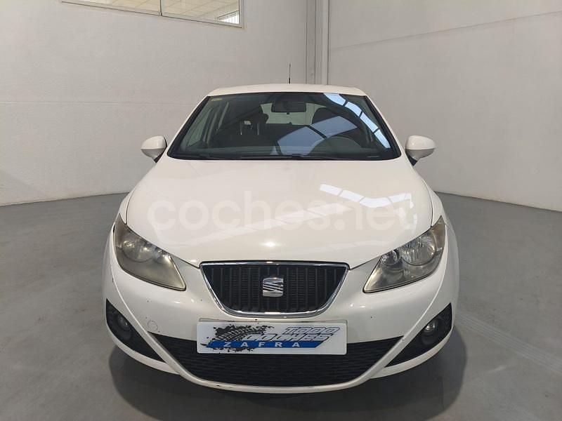 Usado Seat Ibiza Style 90 CV (66 kW) 2009 Blanco Berlina