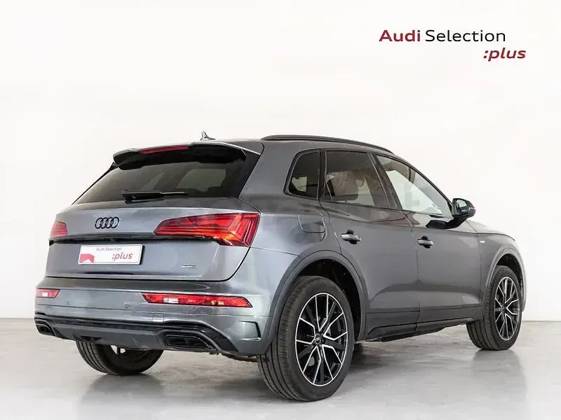 Usado Audi Q5 S-Line 299 CV (219 kW) 2025 Gris / plata SUV
