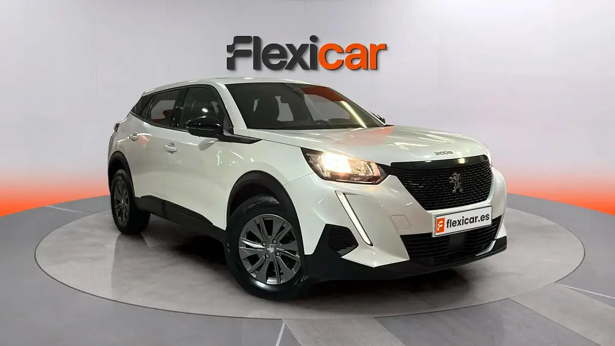 Usado Peugeot 2008 Active 101 CV (74 kW) 2023 SUV