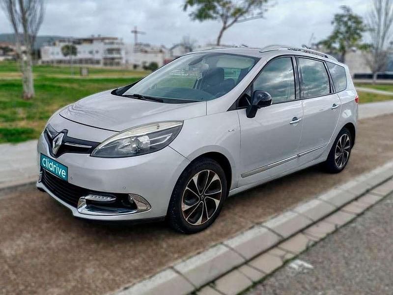 Usado Renault Scénic III Bose Edition 131 CV (96 kW) 2014 Gris Monovolumen