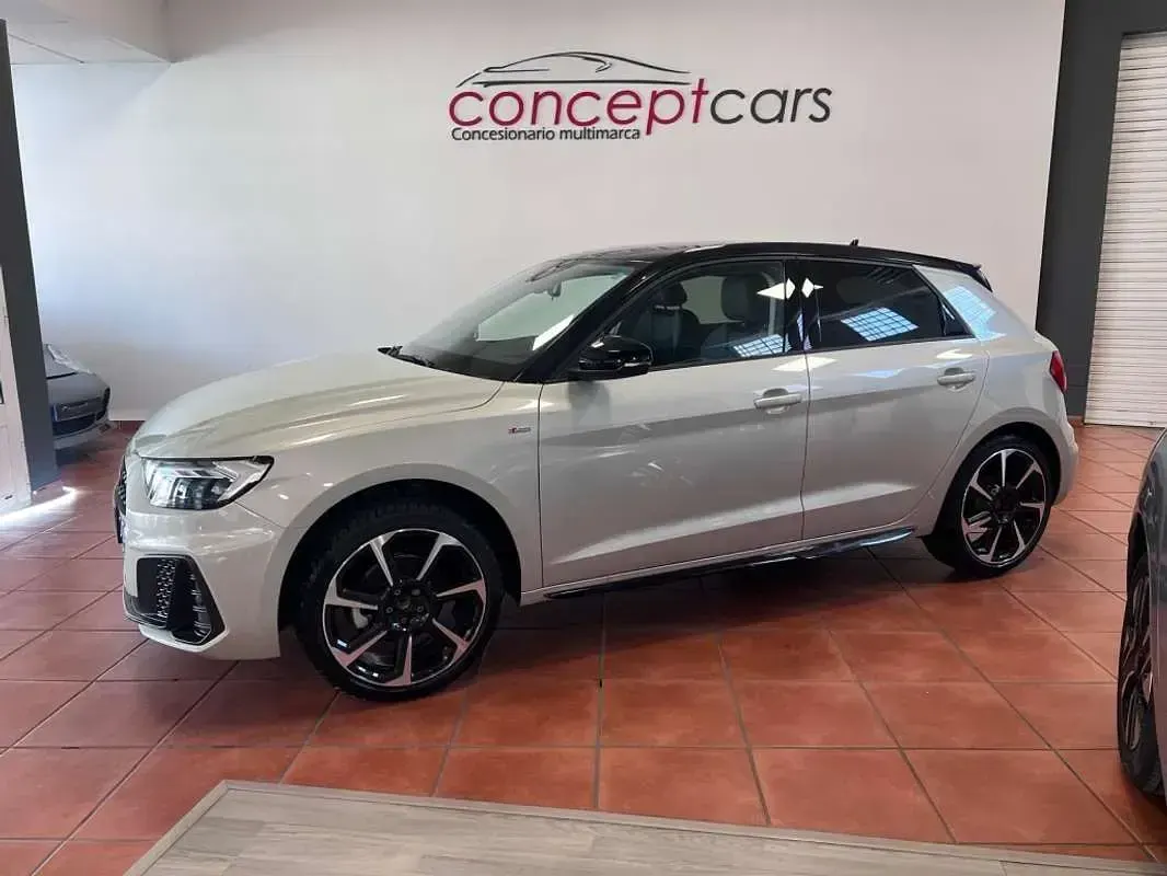 Nuevo Audi A1 Sportback Black Edition 116 CV (85 kW) 2026 Plateado Utilitario