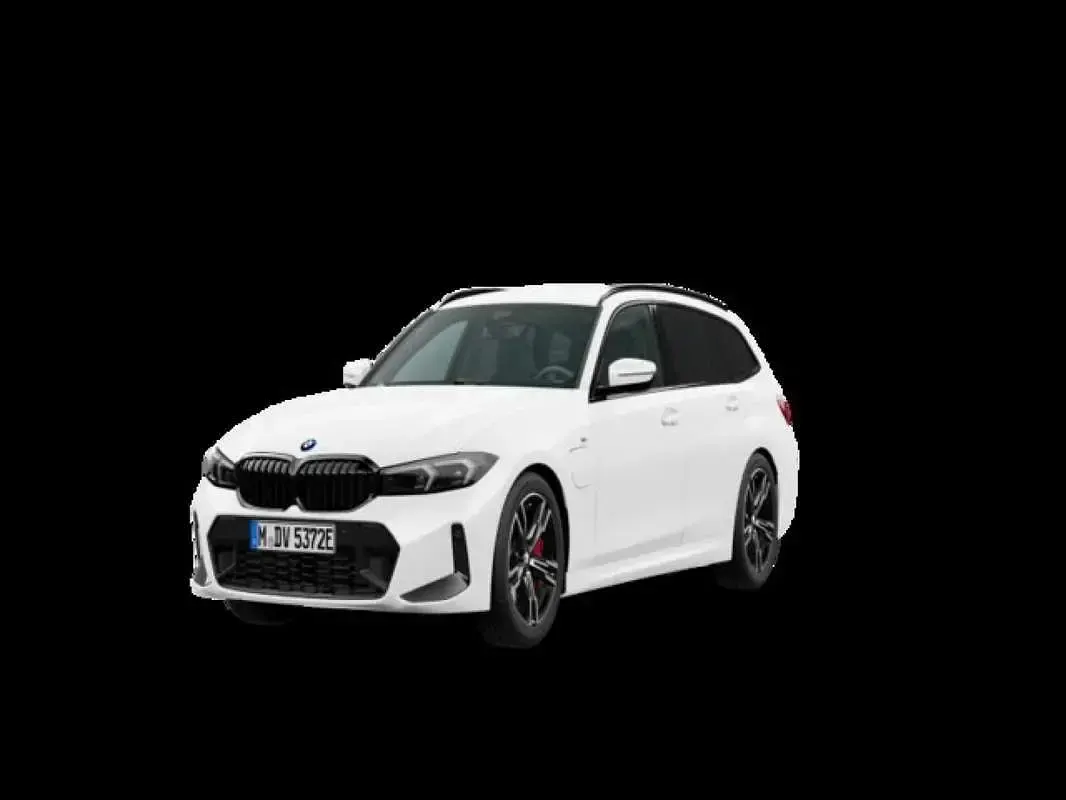Usado BMW 330e Comfort Edition 292 CV (214 kW) 2025 Blanco Familiar