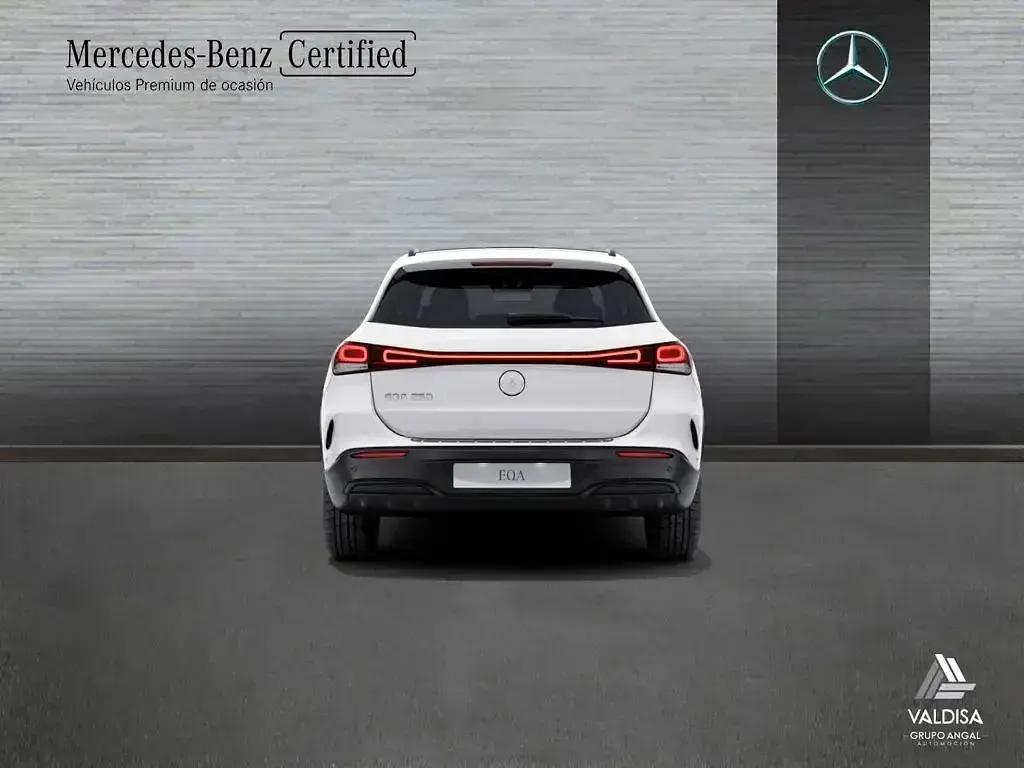 Usado Mercedes EQA250 AMG line 139 kW (190 CV) 2021 Blanco SUV