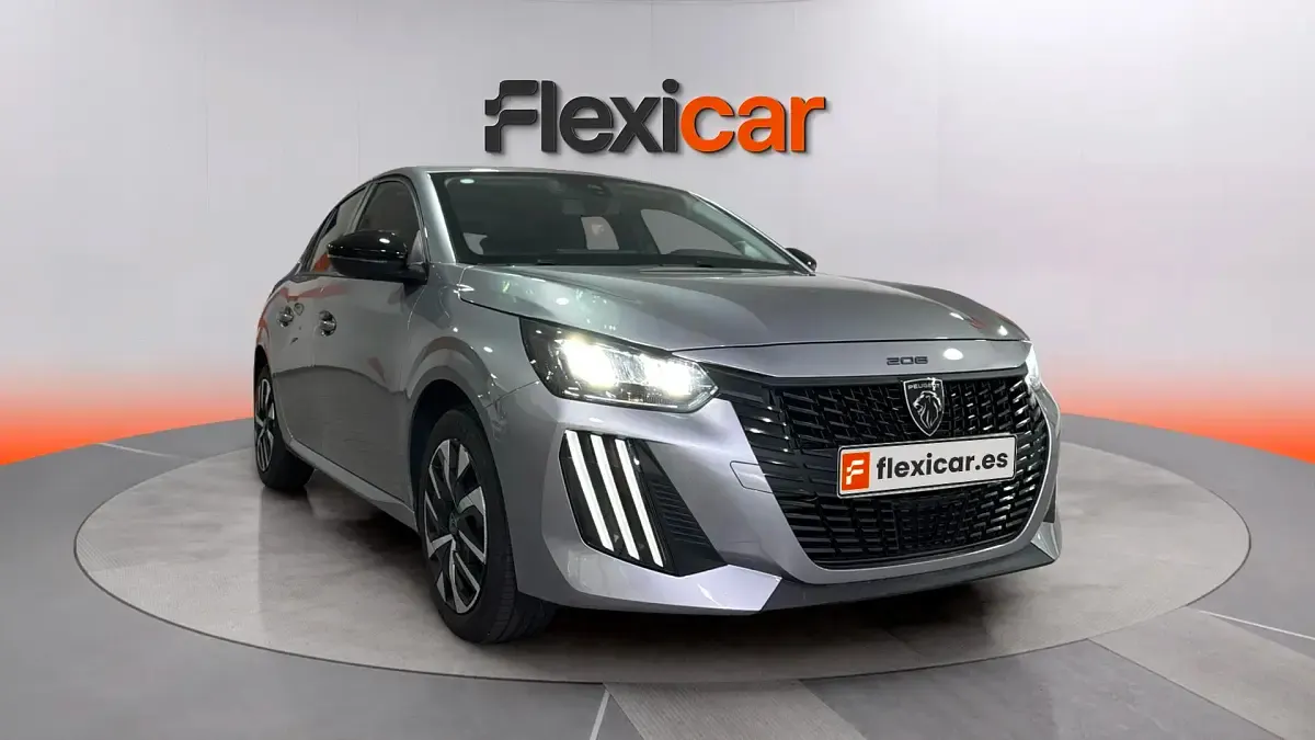 Usado Peugeot 208 Style 110 CV (80 kW) 2025 Utilitario