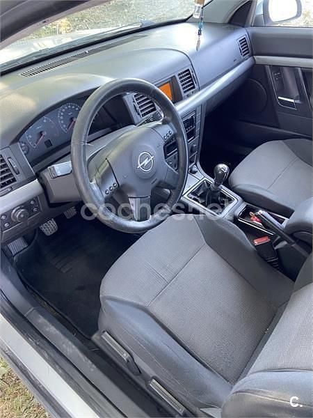 Usado Opel Vectra Comfort 125 CV (91 kW) 2003 Gris / plata Berlina