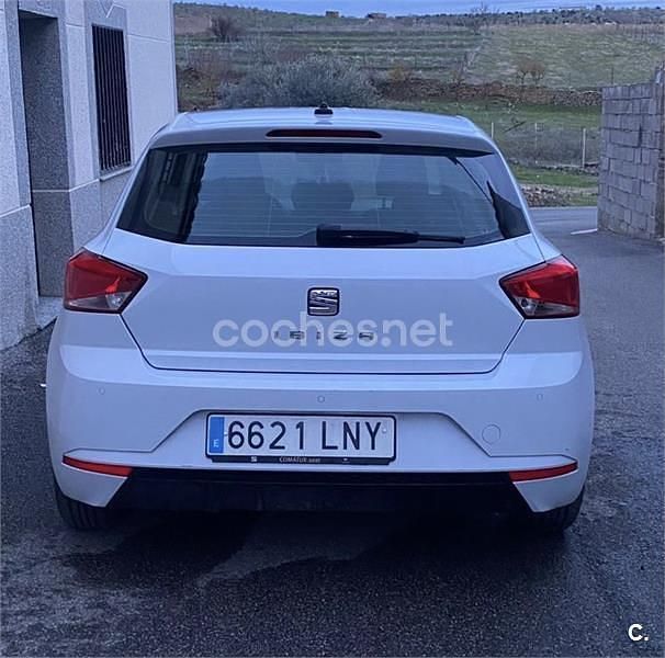 Usado Seat Ibiza Style 110 CV (80 kW) 2021 Blanco Utilitario