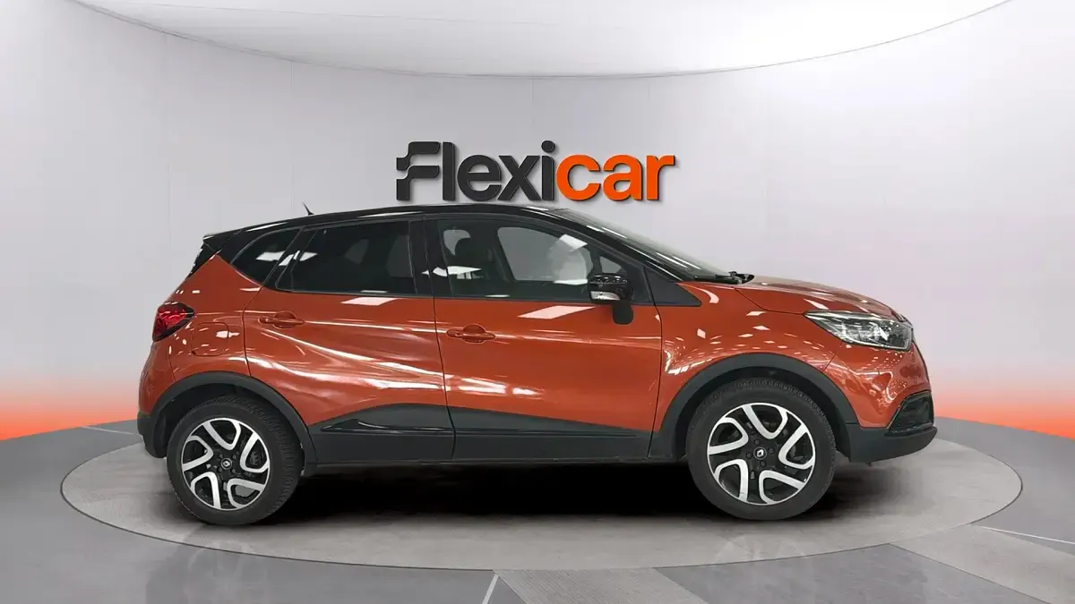 Usado Renault Captur Intens 90 CV (66 kW) 2016 Naranja SUV