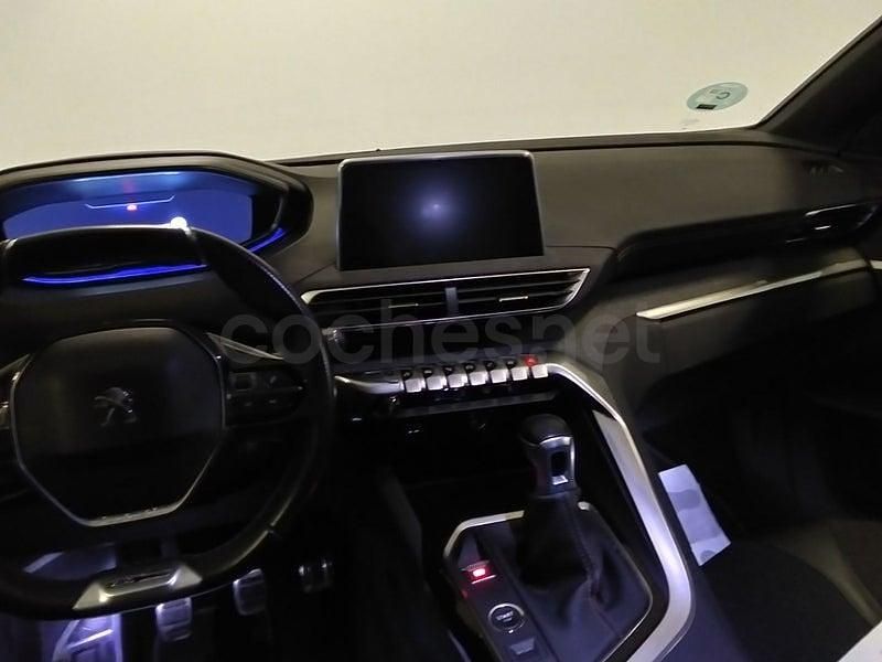 Usado Peugeot 5008 GT-line 150 CV (110 kW) 2018 Gris / plata SUV